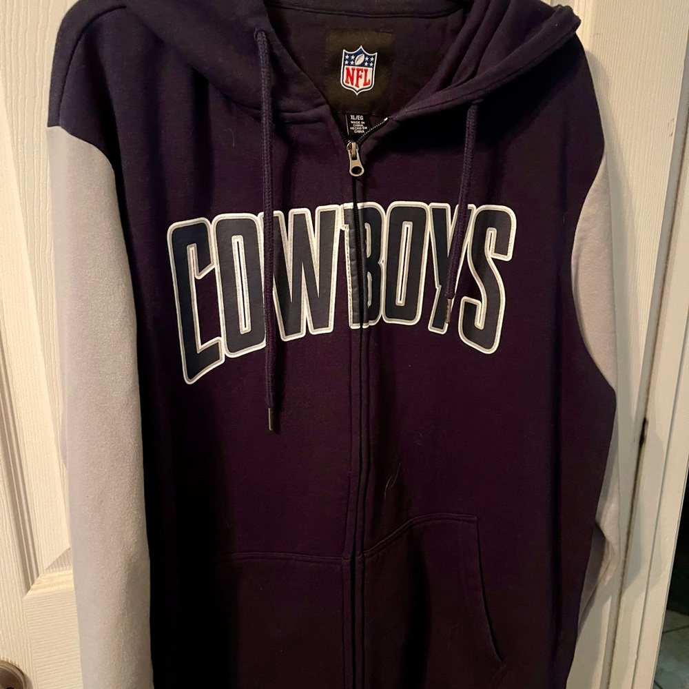 NFL Dallas Cowboys XL Men’s Zipper Hoodie. Great Condition.